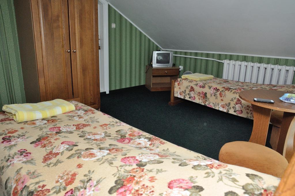 Zolota Pidkova Bed & Breakfast Kovel' Exterior photo